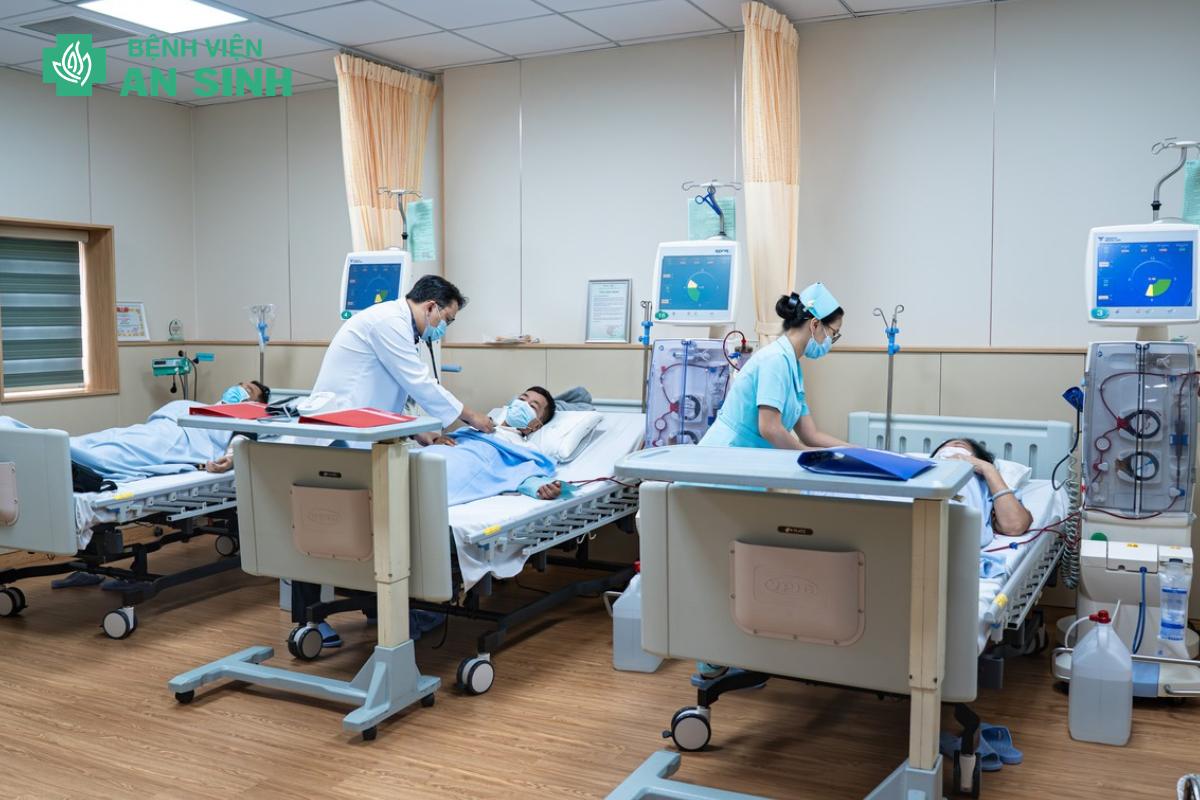Chạy thận bị đau nhức xương khớp