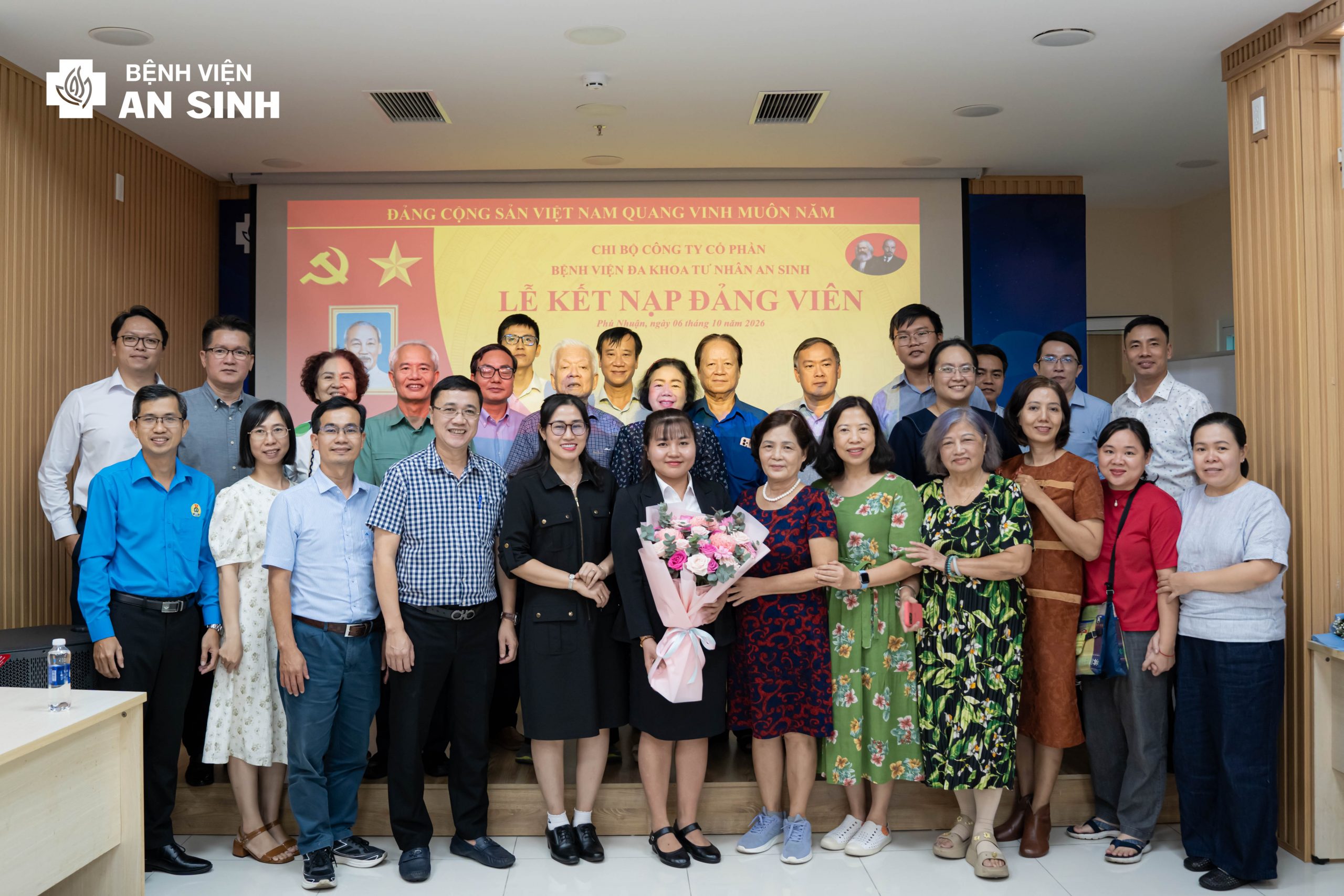 kết nạp Đảng viên